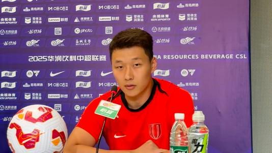 李扬：个人表现与球队相辅相成，现在展望后续赛事还太早